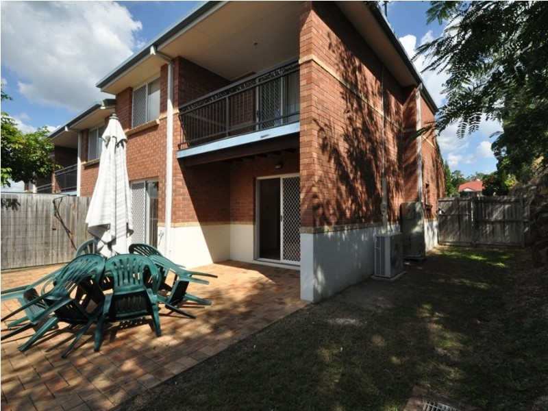 580 Seventeen Mile Rocks Road, Sinnamon Park QLD 4073