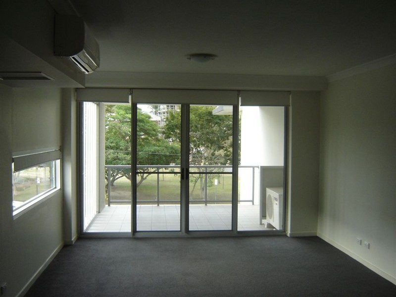 5 8-12 Belgrave Road, Indooroopilly QLD 4068