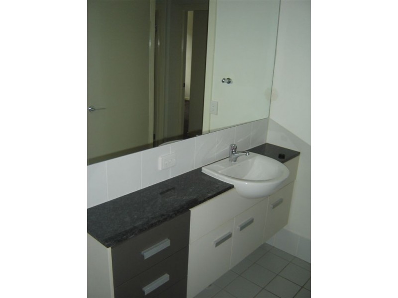 5 8-12 Belgrave Road, Indooroopilly QLD 4068