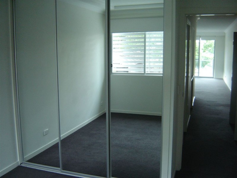 5 8-12 Belgrave Road, Indooroopilly QLD 4068