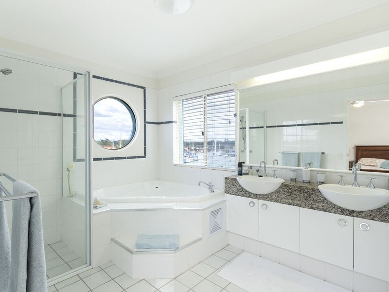 10-14 Esperance Crt, Cleveland QLD 4163