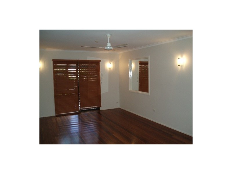 20 Barnard Street, Biggera Waters QLD 4216