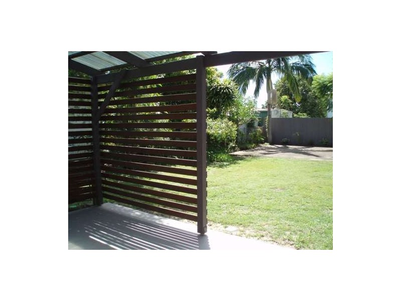 20 Barnard Street, Biggera Waters QLD 4216