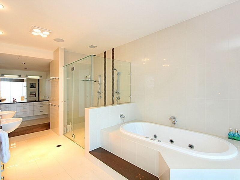 135 Shore Street West, Cleveland QLD 4163