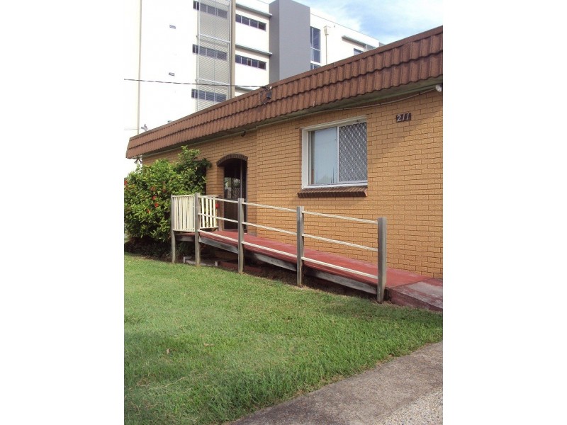 211 Shore Street, Cleveland QLD 4163