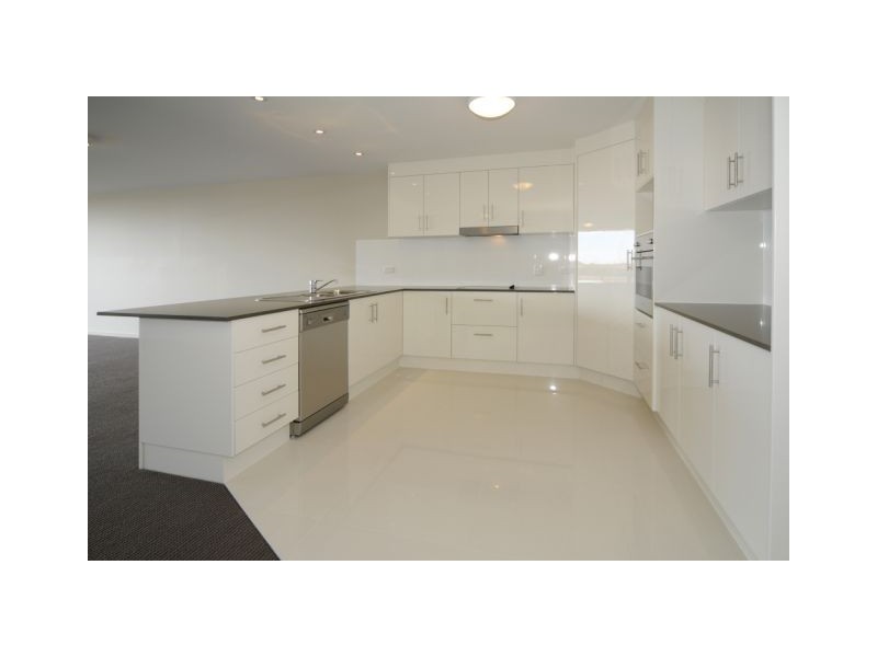 Q – 135 Shore Street West, Cleveland QLD 4163