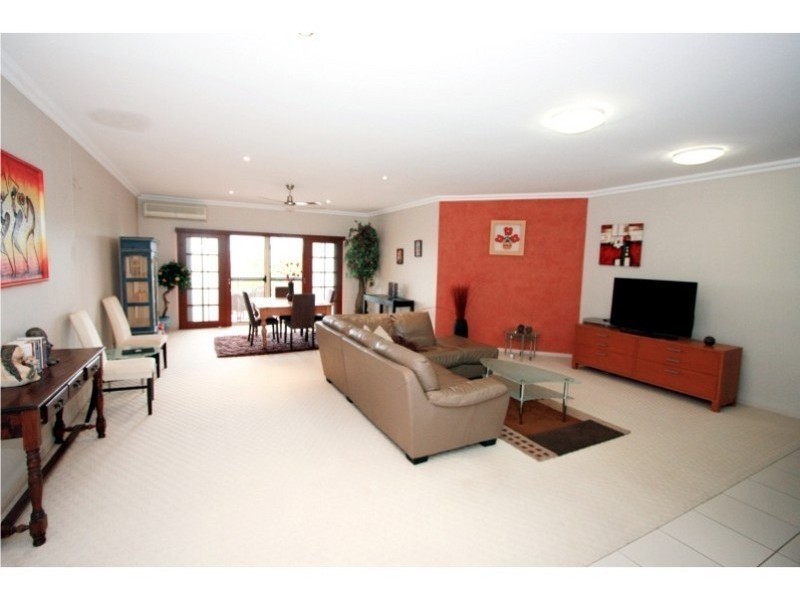 10-14 Esperance Crt, Cleveland QLD 4163