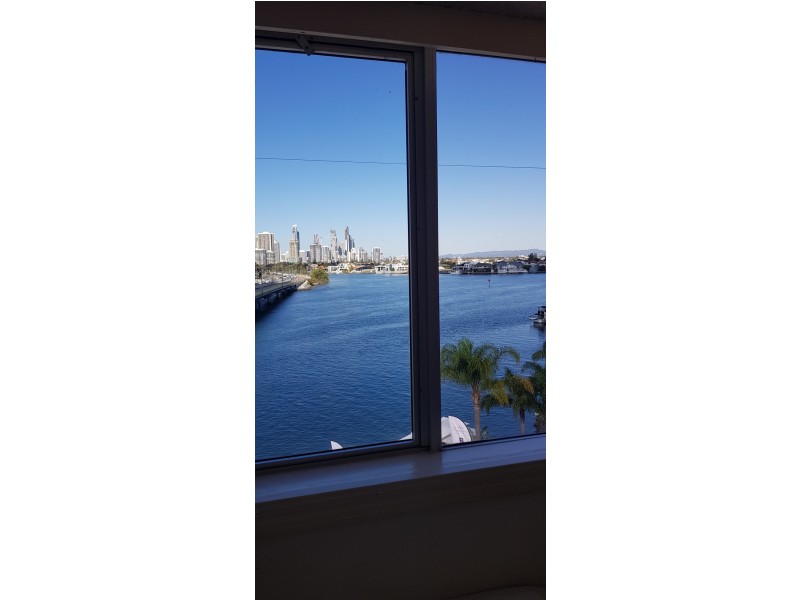 611/2 Barney Street, Southport QLD 4215