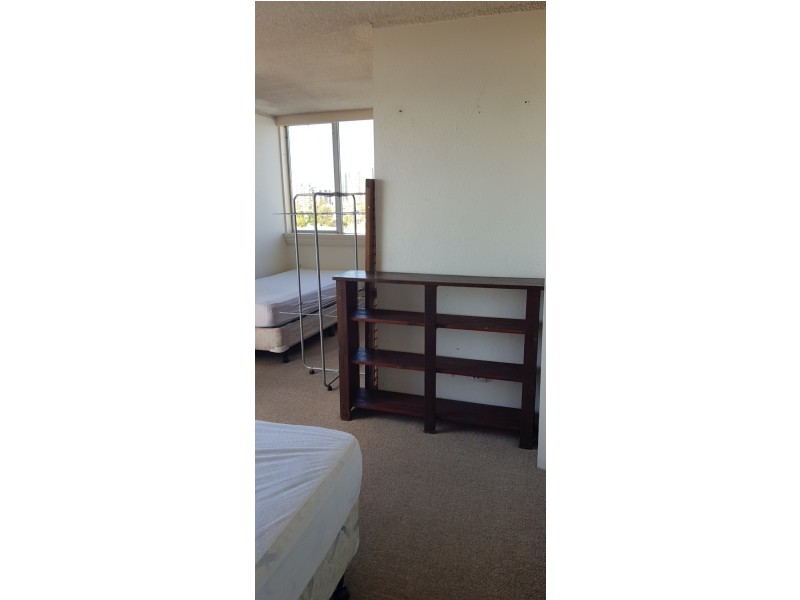 611/2 Barney Street, Southport QLD 4215