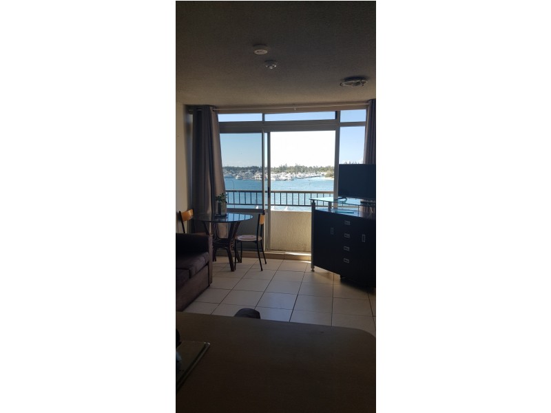 611/2 Barney Street, Southport QLD 4215