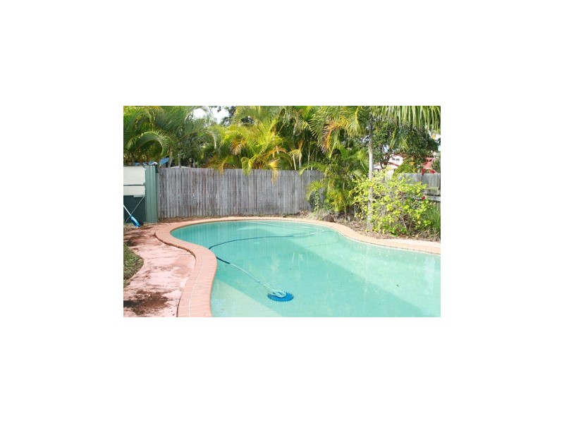 9 Bosun Parade, Ashmore QLD 4214