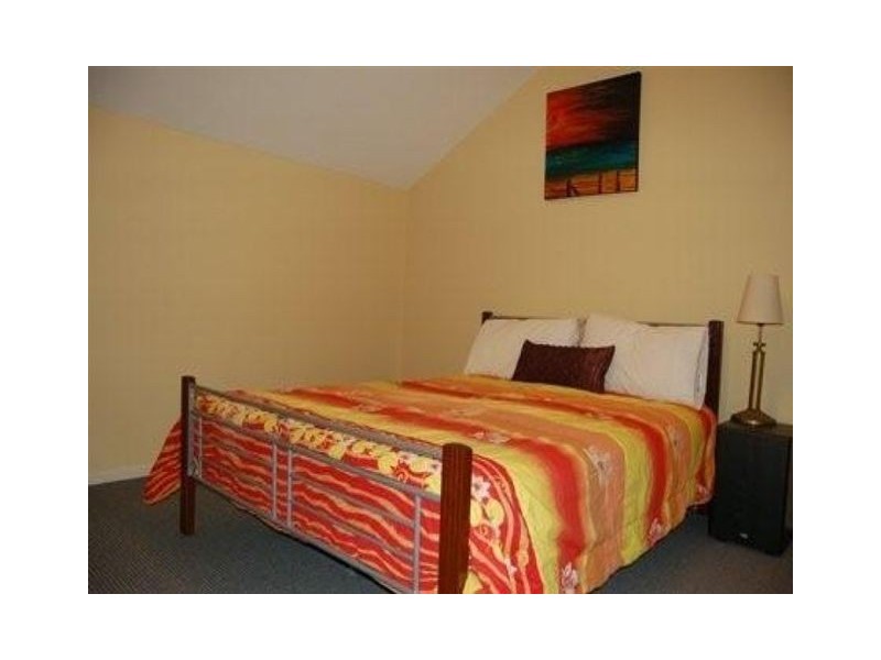 2/93 Scott Road, Herston QLD 4006