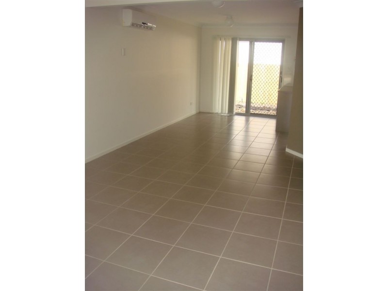 26 Petersen Rd, Morayfield QLD 4506