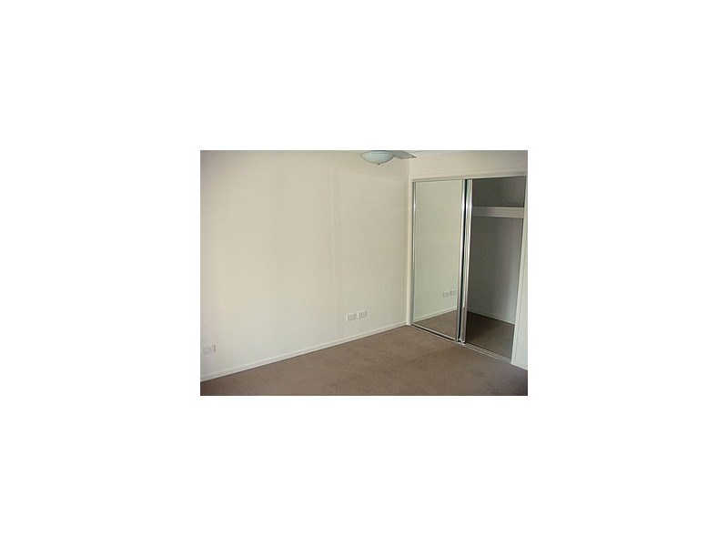 26 Petersen Rd, Morayfield QLD 4506