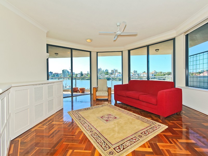 32/78 Cairns Street, Kangaroo Point QLD 4169
