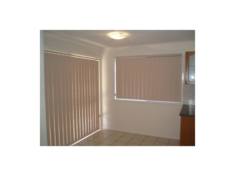 16 Plover Ave, Paradise Point QLD 4216