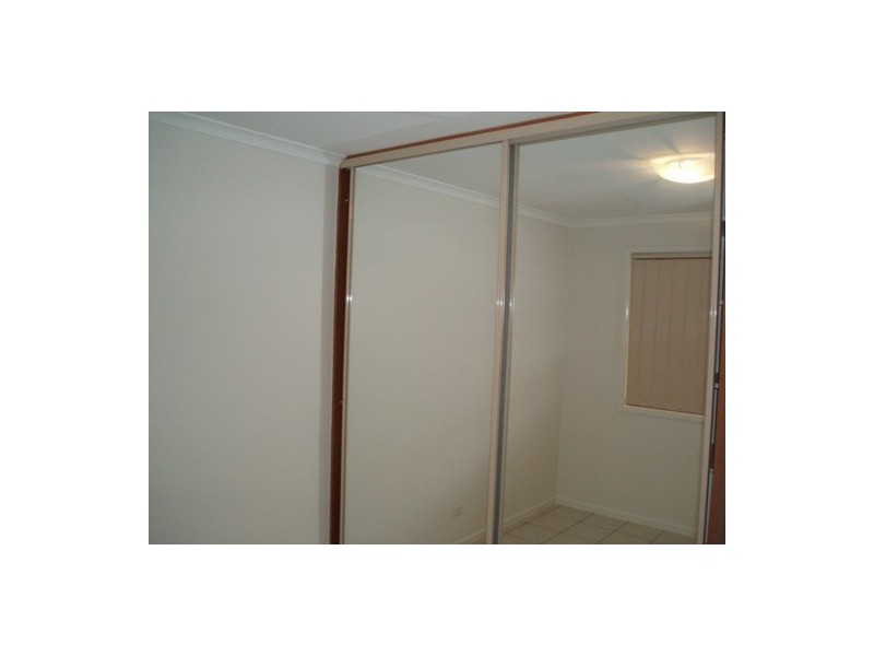 16 Plover Ave, Paradise Point QLD 4216