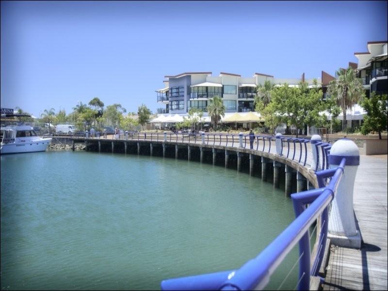 141 Shore Street West, Cleveland QLD 4163