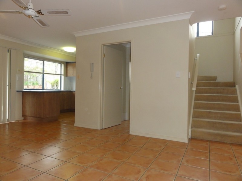 Pacific Pines QLD 4211