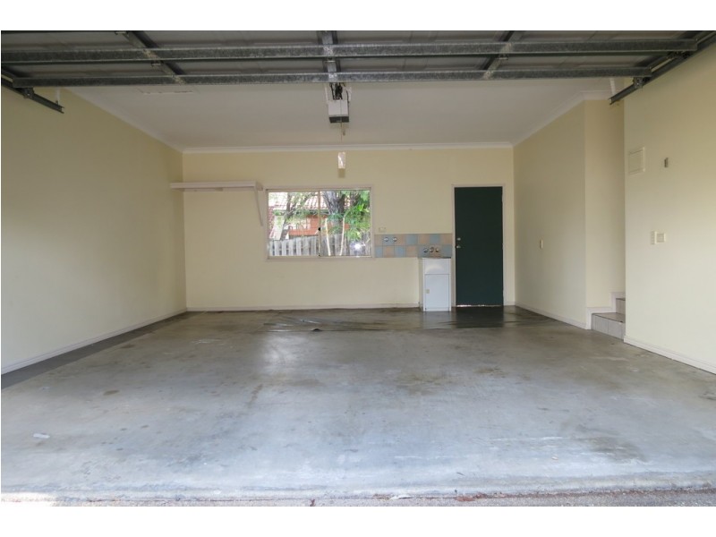 1/497 PINE RIDGE ROAD, Runaway Bay QLD 4216