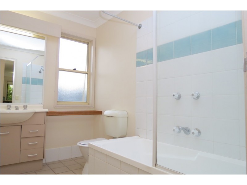 1/497 PINE RIDGE ROAD, Runaway Bay QLD 4216