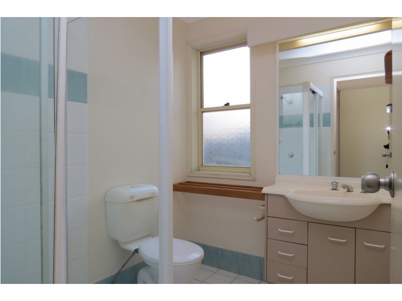1/497 PINE RIDGE ROAD, Runaway Bay QLD 4216