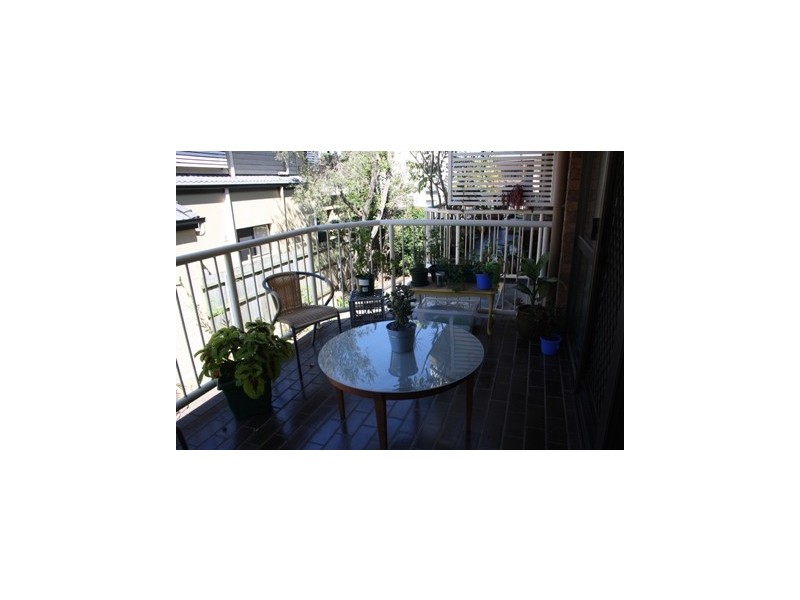 2/28 Kent Street, Hamilton QLD 4007