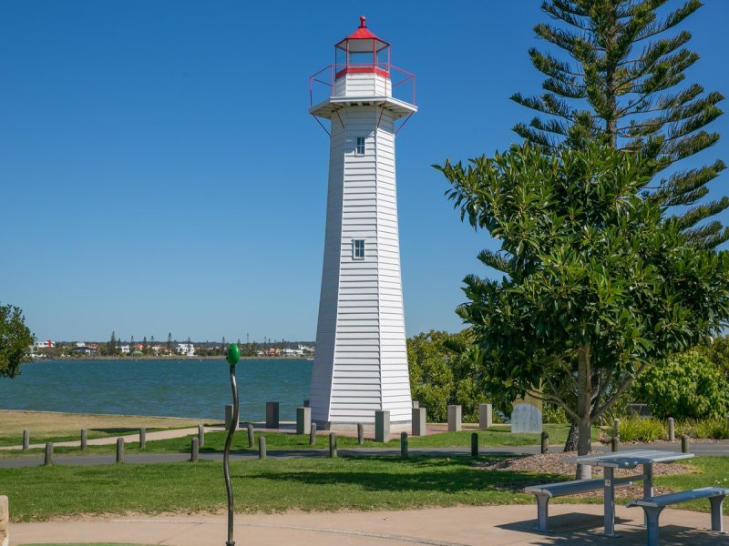 135 Shore Street West, Cleveland QLD 4163