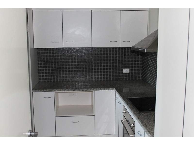 32 Middle Street, Cleveland QLD 4163