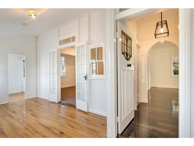 21 Bush Street, Windsor QLD 4030