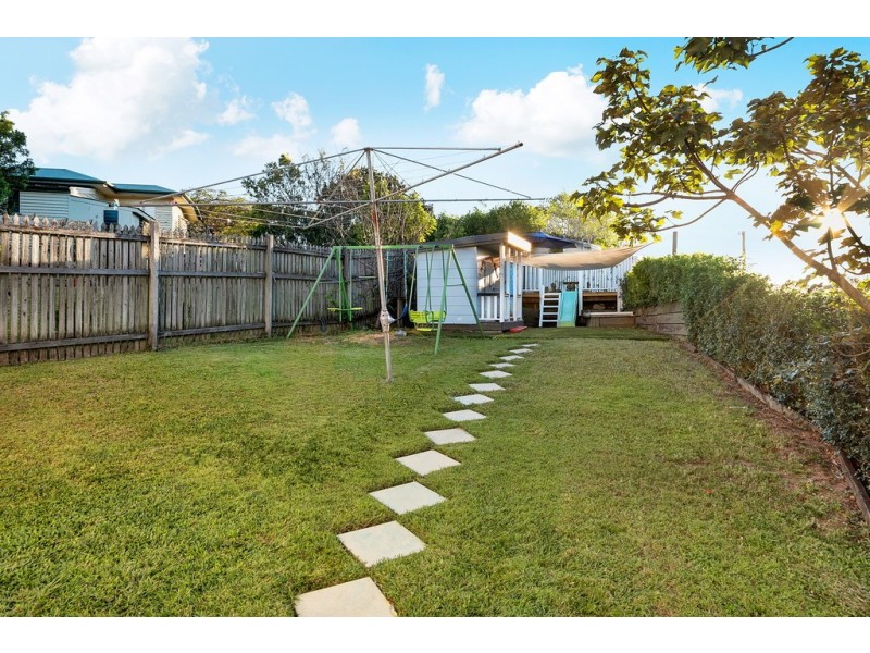 21 Bush Street, Windsor QLD 4030