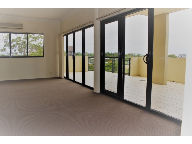 29 11 Grosvenor Road, Indooroopilly QLD 4068