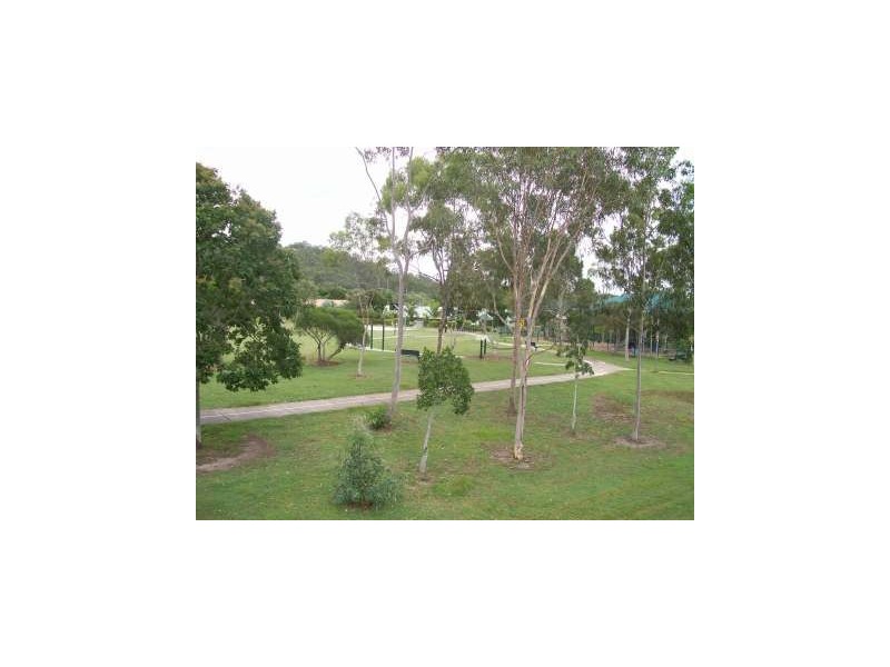 15/16 Hollywood Place, Oxenford QLD 4210