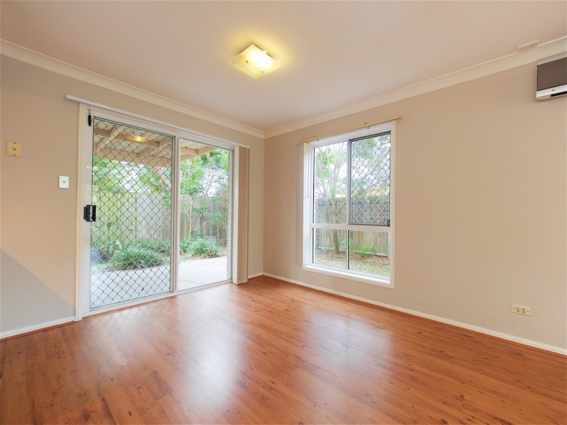 18/100 Bordeaux st, Eight Mile Plains QLD 4113