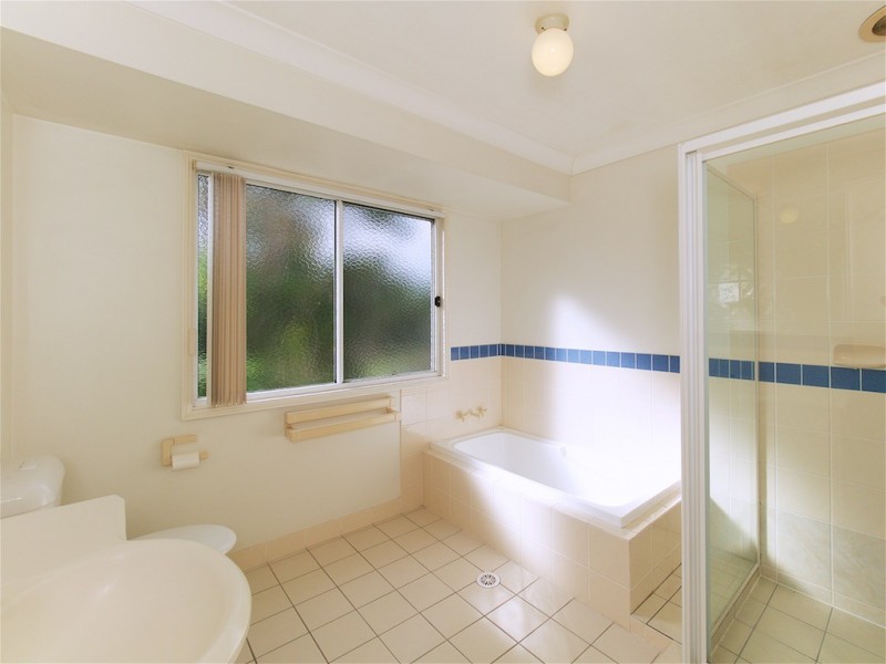 18/100 Bordeaux st, Eight Mile Plains QLD 4113