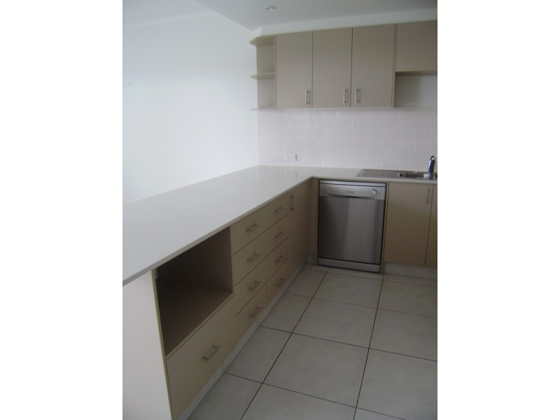 E08/2 Acacia Crt, Robina QLD 4226