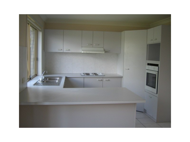 118 Highfield Drive, Merrimac QLD 4226