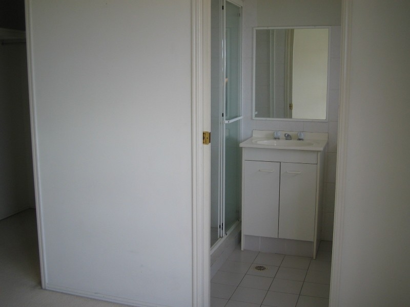 118 Highfield Drive, Merrimac QLD 4226