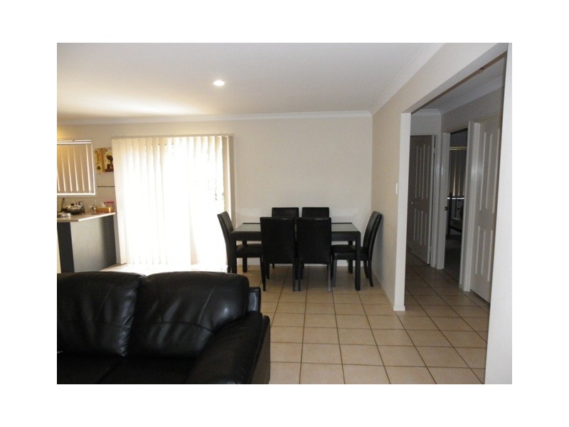 25 Buckingham Place, Eight Mile Plains QLD 4113