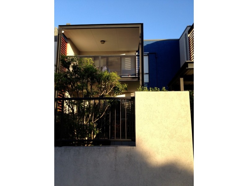 49/15 Kitchener, Coorparoo QLD 4151