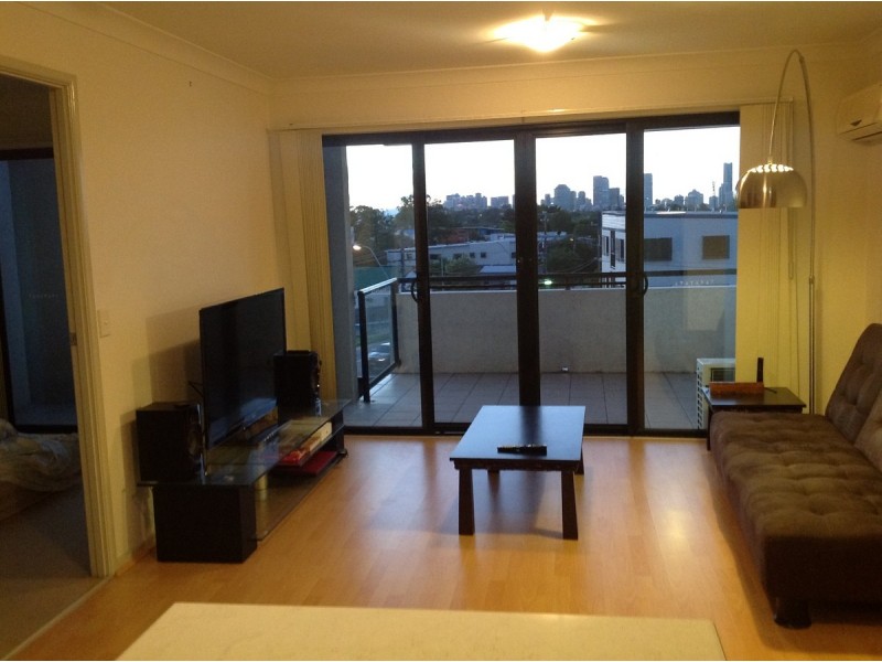 57/15 Kitchener, Coorparoo QLD 4151