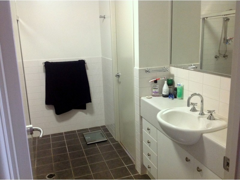 57/15 Kitchener, Coorparoo QLD 4151