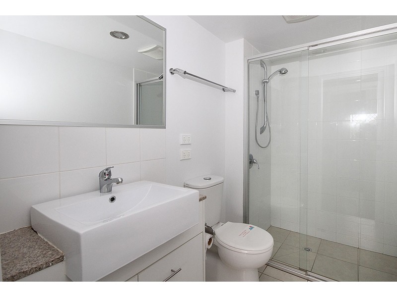 10, 217-223 Tufnell Road, Banyo QLD 4014