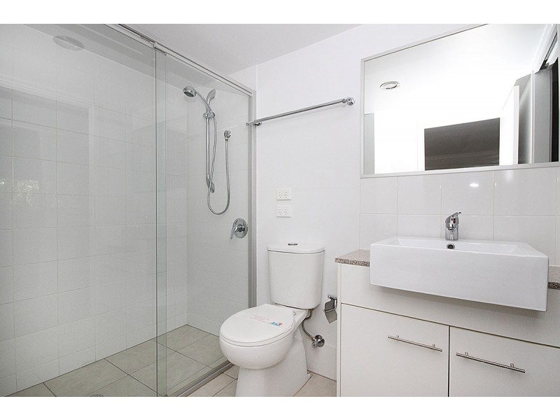 10, 217-223 Tufnell Road, Banyo QLD 4014