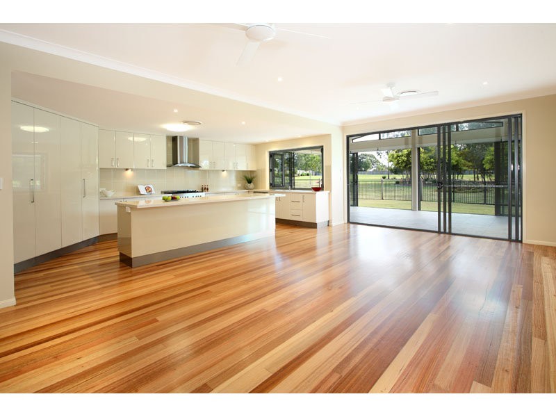 9 Gumdale Street, Wakerley QLD 4154