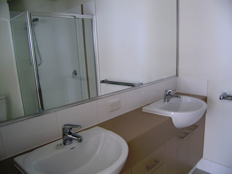 F08/2 Acacia Court, Robina QLD 4226