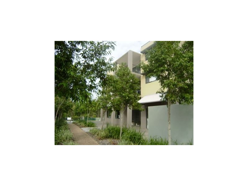 F08/2 Acacia Court, Robina QLD 4226