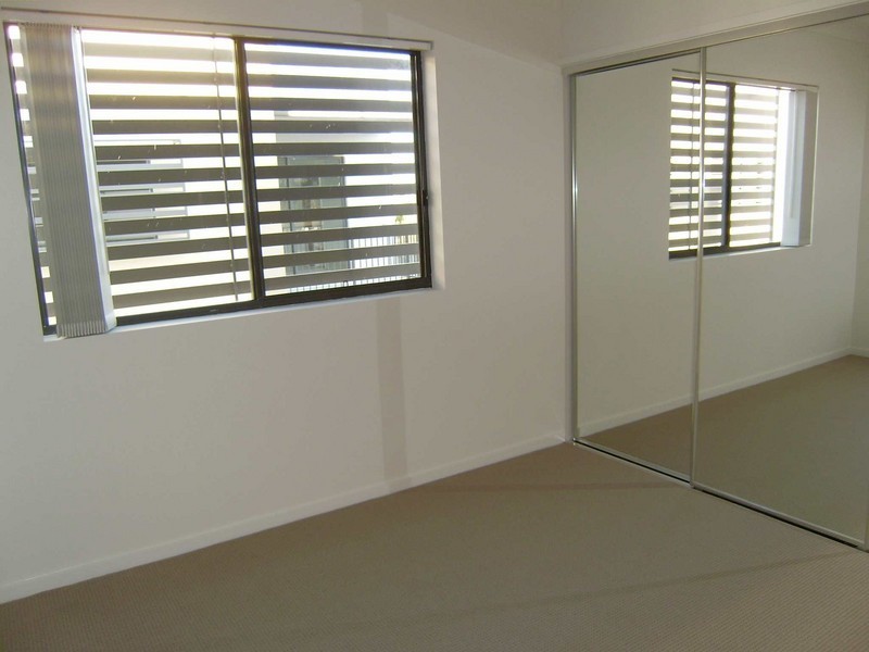 F04/2 Acacia Court, Robina QLD 4226