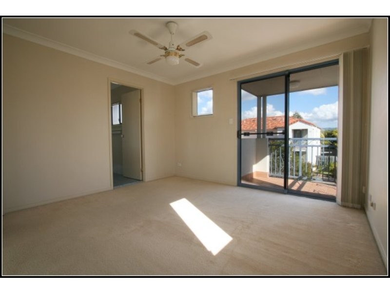 48/2 Studio Drive, Pacific Pines QLD 4211