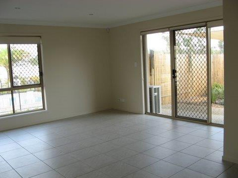 582 Manly Road, Wakerley QLD 4154